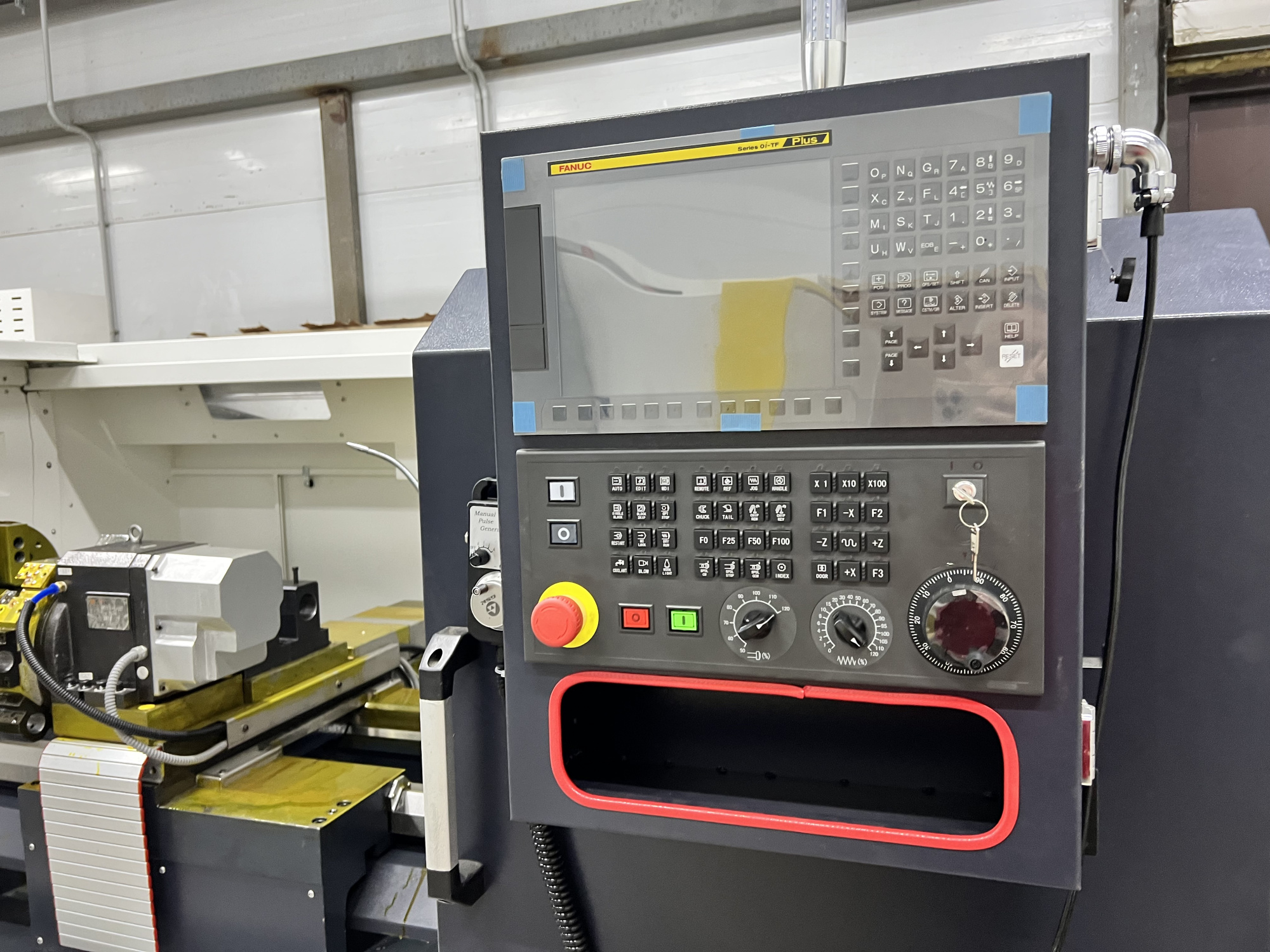 Токарный станок с ЧПУ Орсон 6150V/РМЦ1500 Fanuc 0I TF, расстояние между направляющими 400 мм, двигатель 7,5 кВт, гидр.патрон отверстие 80 мм, 6 инструмента