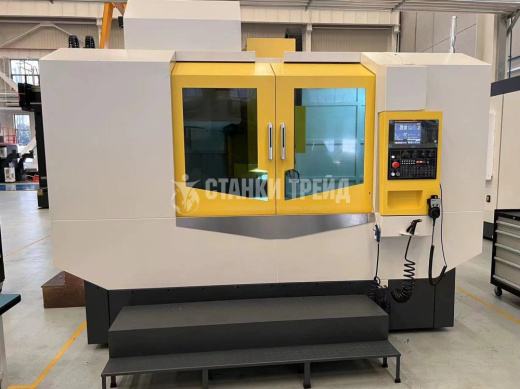 Немецкий Вертикальный Фрезерный Центр V1370L. Fanuc. Рабочий стол 1400*700.